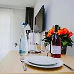 - Azureva Apartament *