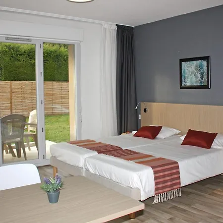 - Azureva Roquebrune-Cap-Martin