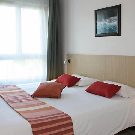 - Azureva Apartmán *