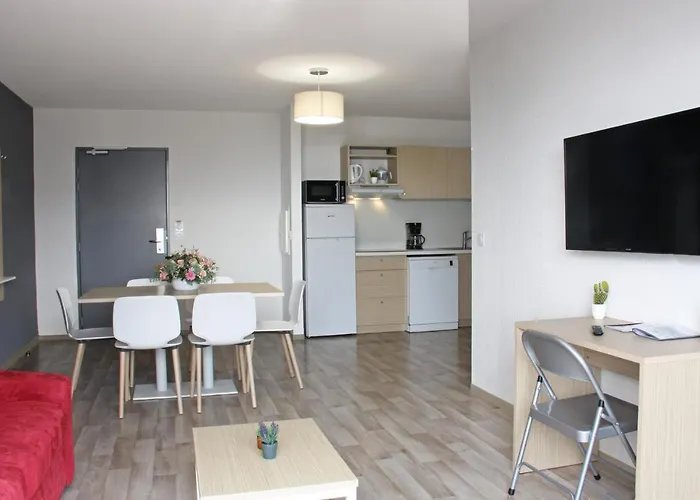 - Azureva Roquebrune-Cap-Martin