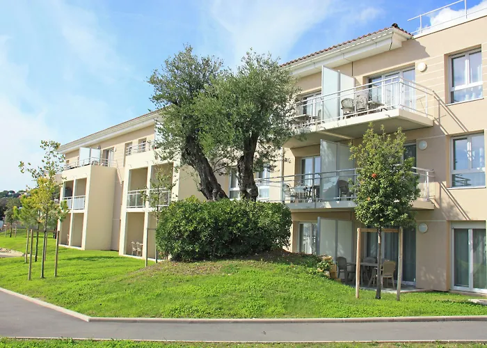 - Azureva * Roquebrune-Cap-Martin